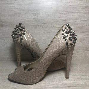 Simply Vera, Nude Snakeskin Peep Toe Heels